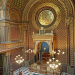 Vue intérieure de la Synagogue Espagnole. בית הכנסת הספרדי בסגנון מורי